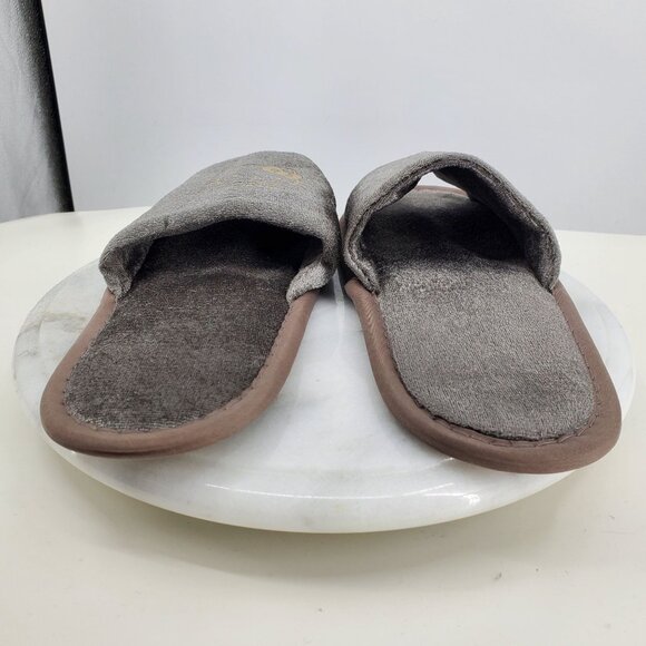 Eva Air Grey Slip On Hello Kitty Business Class Slippers - Picture 8 of 10